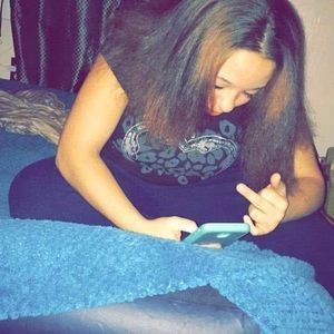 Meet your Posher, Mya